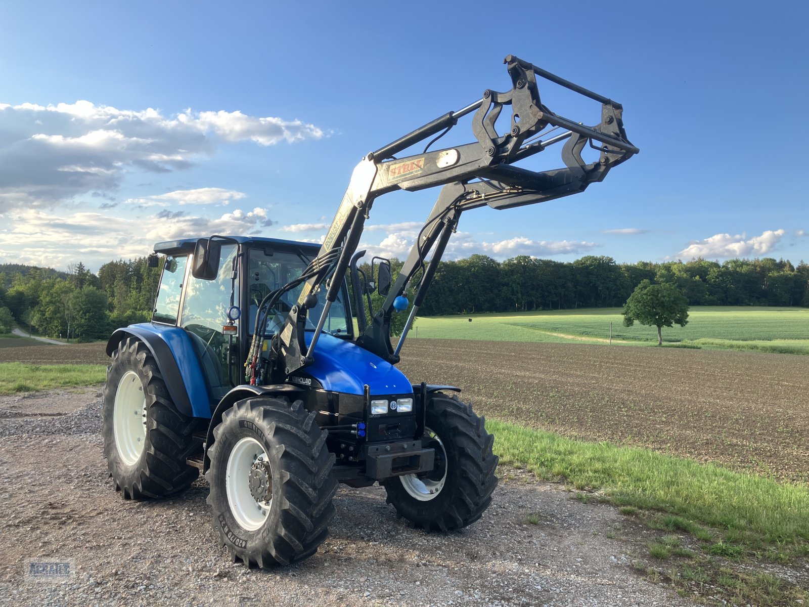 Traktor of the type New Holland TL 90, Gebrauchtmaschine in Kunde (Picture 8)