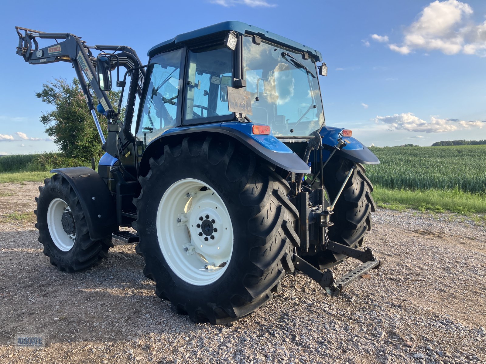 Traktor of the type New Holland TL 90, Gebrauchtmaschine in Langquaid (Picture 3)