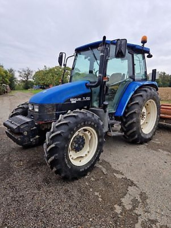 Traktor typu New Holland TL100, Gebrauchtmaschine v PEYROLE (Obrázok 2)