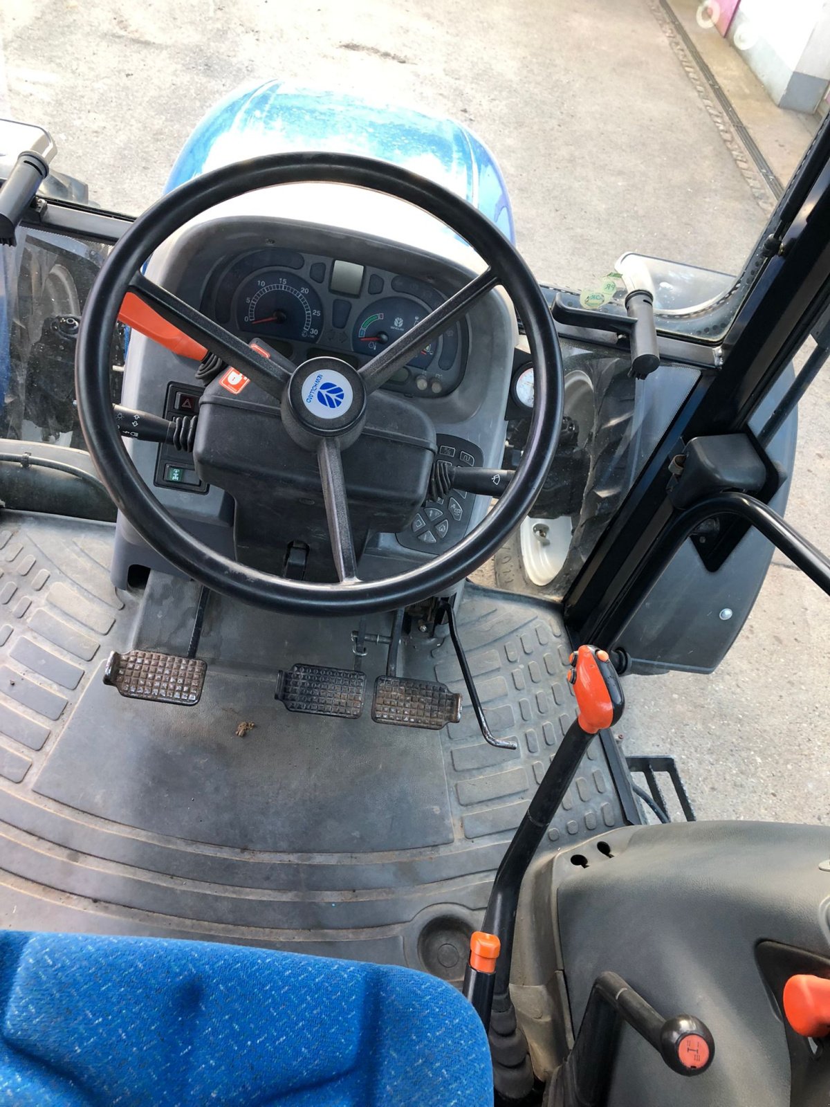 Traktor tipa New Holland TL100A, Gebrauchtmaschine u Altenstein (Slika 3)