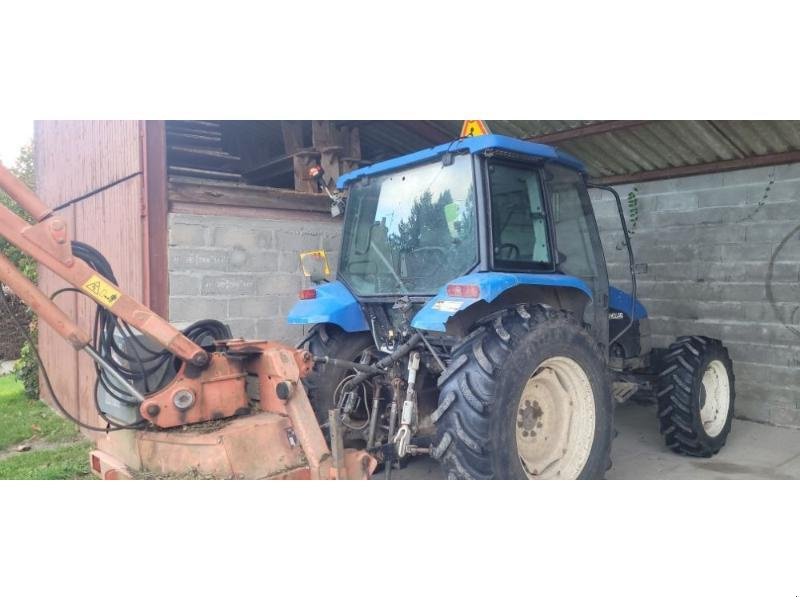 Traktor du type New Holland TL70, Gebrauchtmaschine en BRAY en Val (Photo 3)