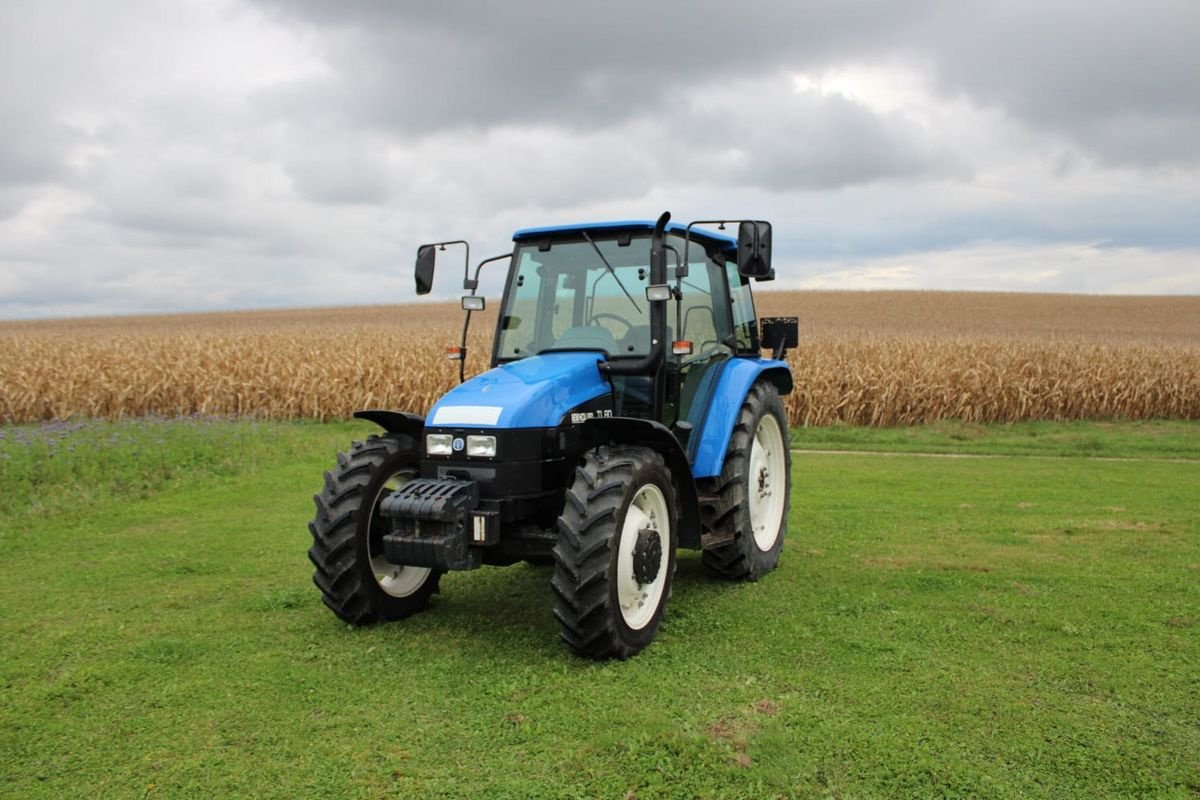 Traktor of the type New Holland TL80 (2WD), Gebrauchtmaschine in Burgkirchen (Picture 14)