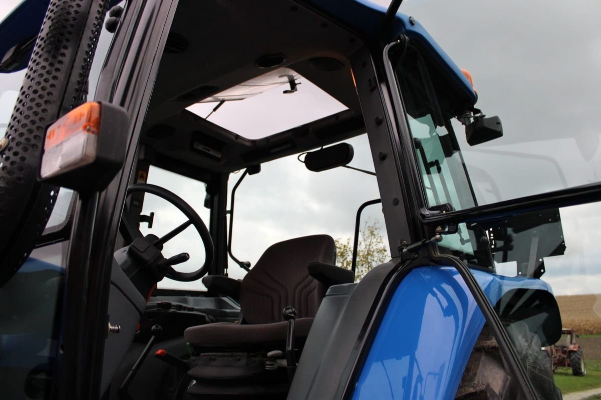 Traktor du type New Holland TL80 (2WD), Gebrauchtmaschine en Burgkirchen (Photo 23)