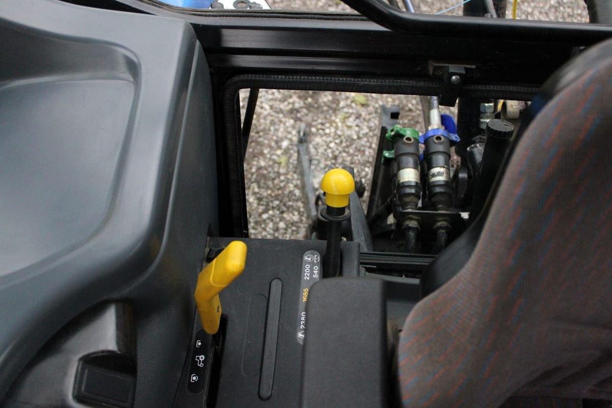 Traktor del tipo New Holland TL80 (4WD), Gebrauchtmaschine en Burgkirchen (Imagen 20)