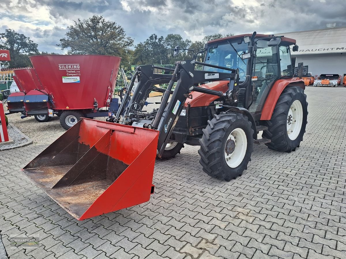 Traktor van het type New Holland TL80 (4WD), Gebrauchtmaschine in Aurolzmünster (Foto 2)