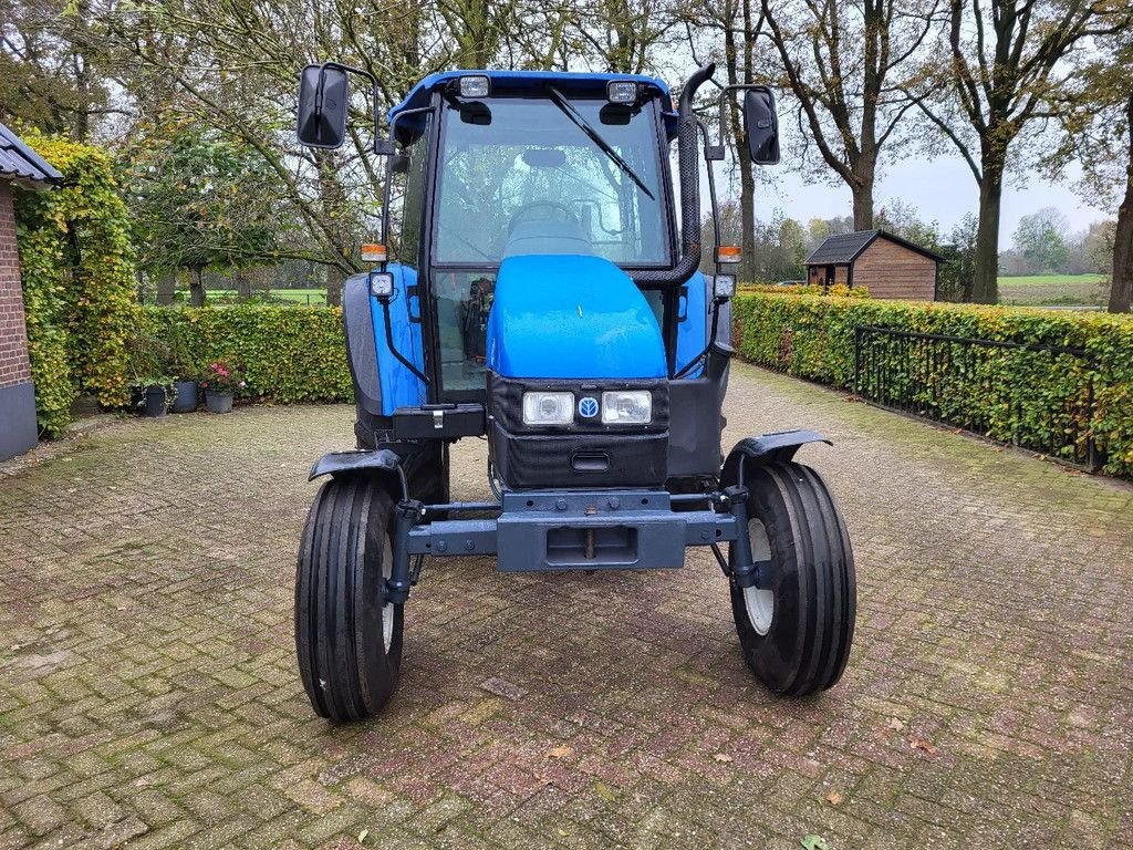 Traktor van het type New Holland TL90 2wd 40km, Gebrauchtmaschine in Lunteren (Foto 3)