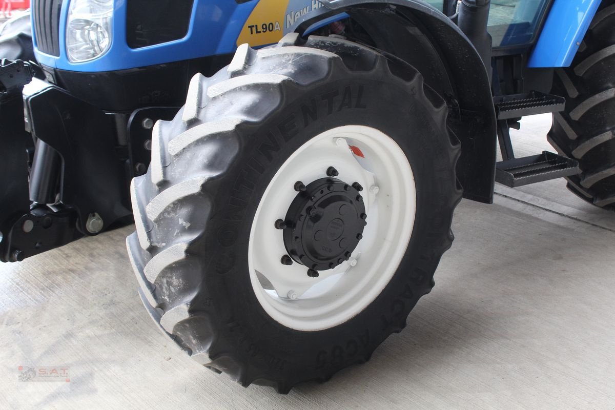 Traktor типа New Holland TL90 (4WD), Gebrauchtmaschine в Eberschwang (Фотография 16)