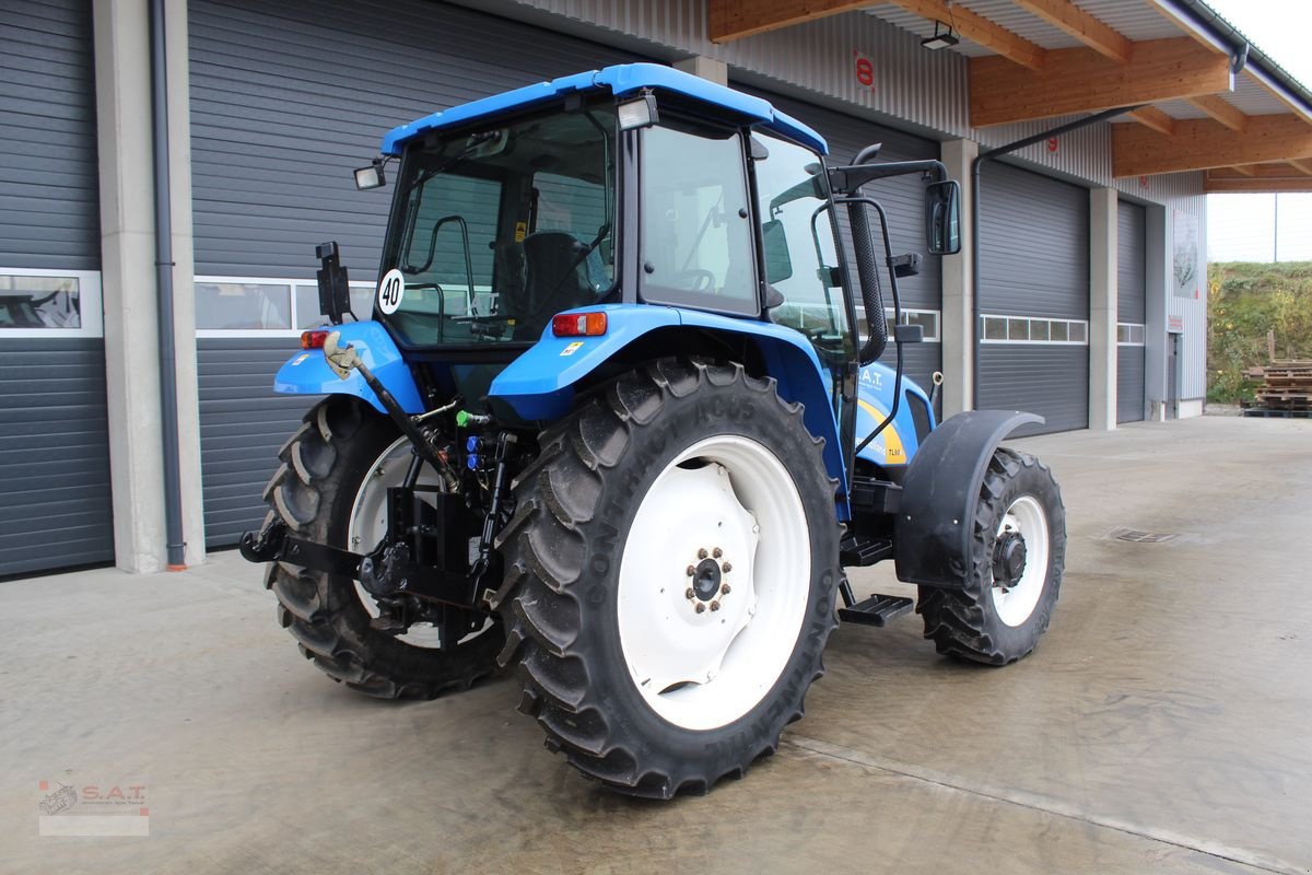 Traktor van het type New Holland TL90 (4WD), Gebrauchtmaschine in Eberschwang (Foto 5)