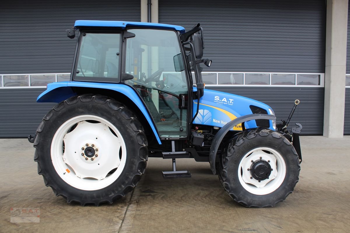 Traktor van het type New Holland TL90 (4WD), Gebrauchtmaschine in Eberschwang (Foto 7)