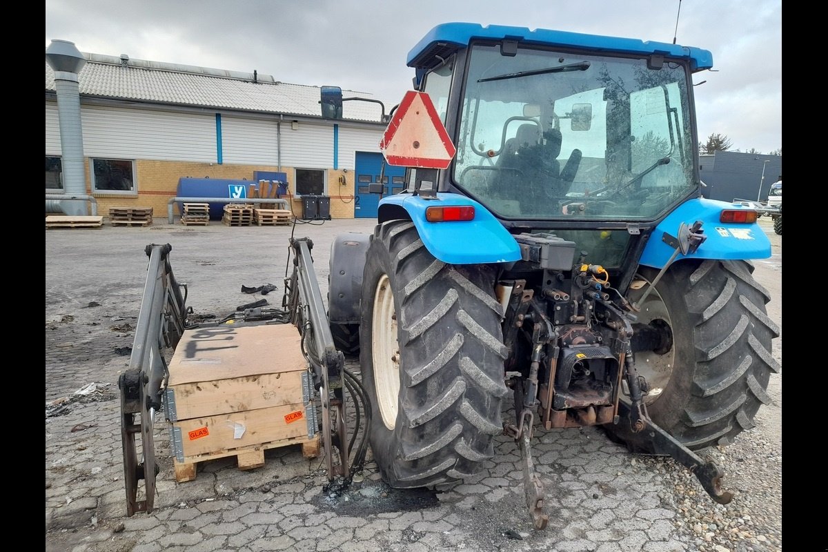 Traktor of the type New Holland TL90, Gebrauchtmaschine in Viborg (Picture 5)