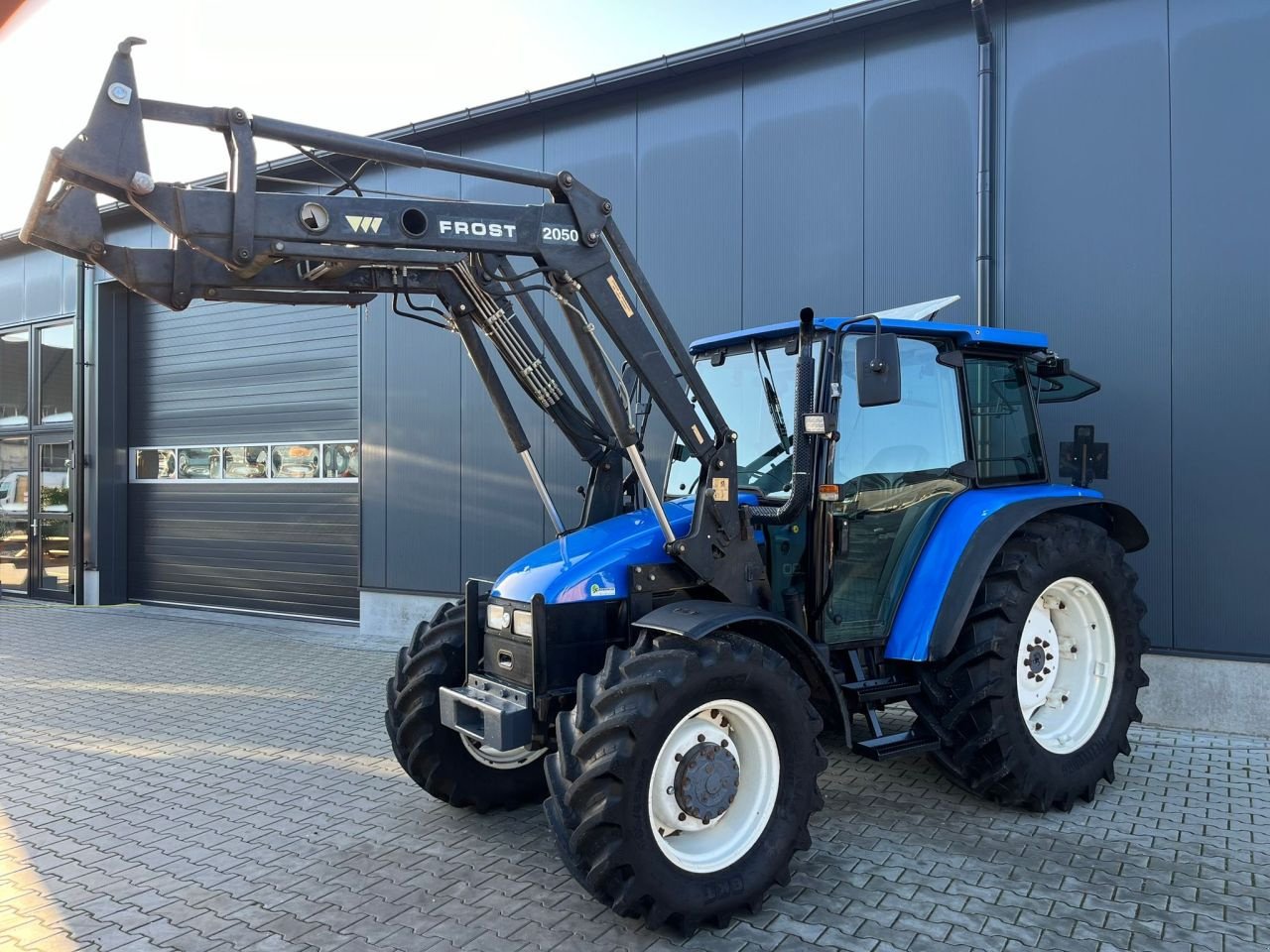 Traktor of the type New Holland Tl90, Gebrauchtmaschine in Daarle (Picture 2)