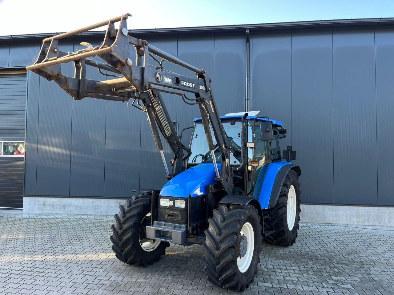 Traktor of the type New Holland Tl90, Gebrauchtmaschine in Daarle (Picture 1)