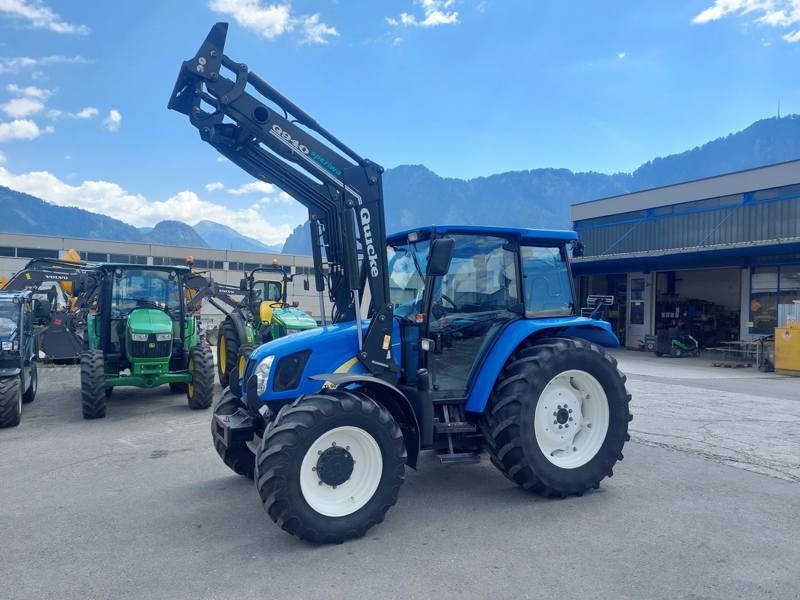 Traktor tip New Holland TL90A, Gebrauchtmaschine in Landquart