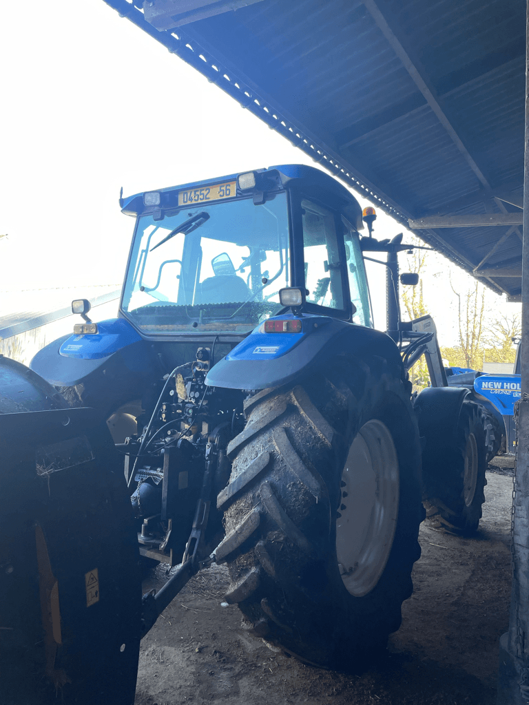 Traktor Türe ait New Holland TM 120 RANGE, Gebrauchtmaschine içinde TREMEUR (resim 3)