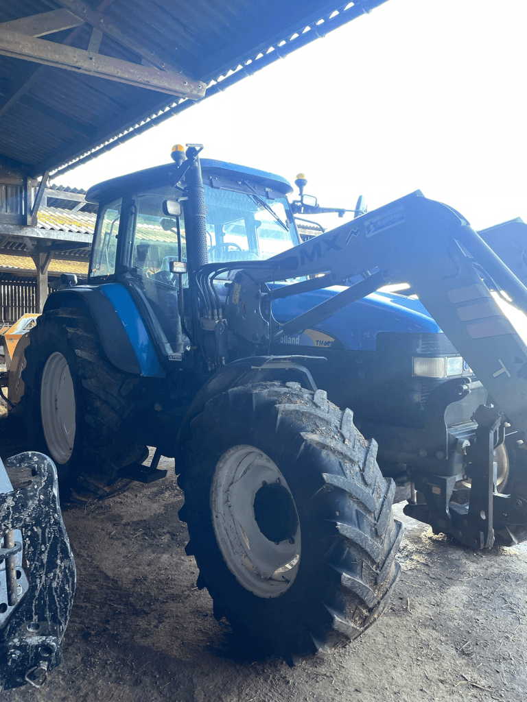 Traktor Türe ait New Holland TM 120 RANGE, Gebrauchtmaschine içinde TREMEUR (resim 1)