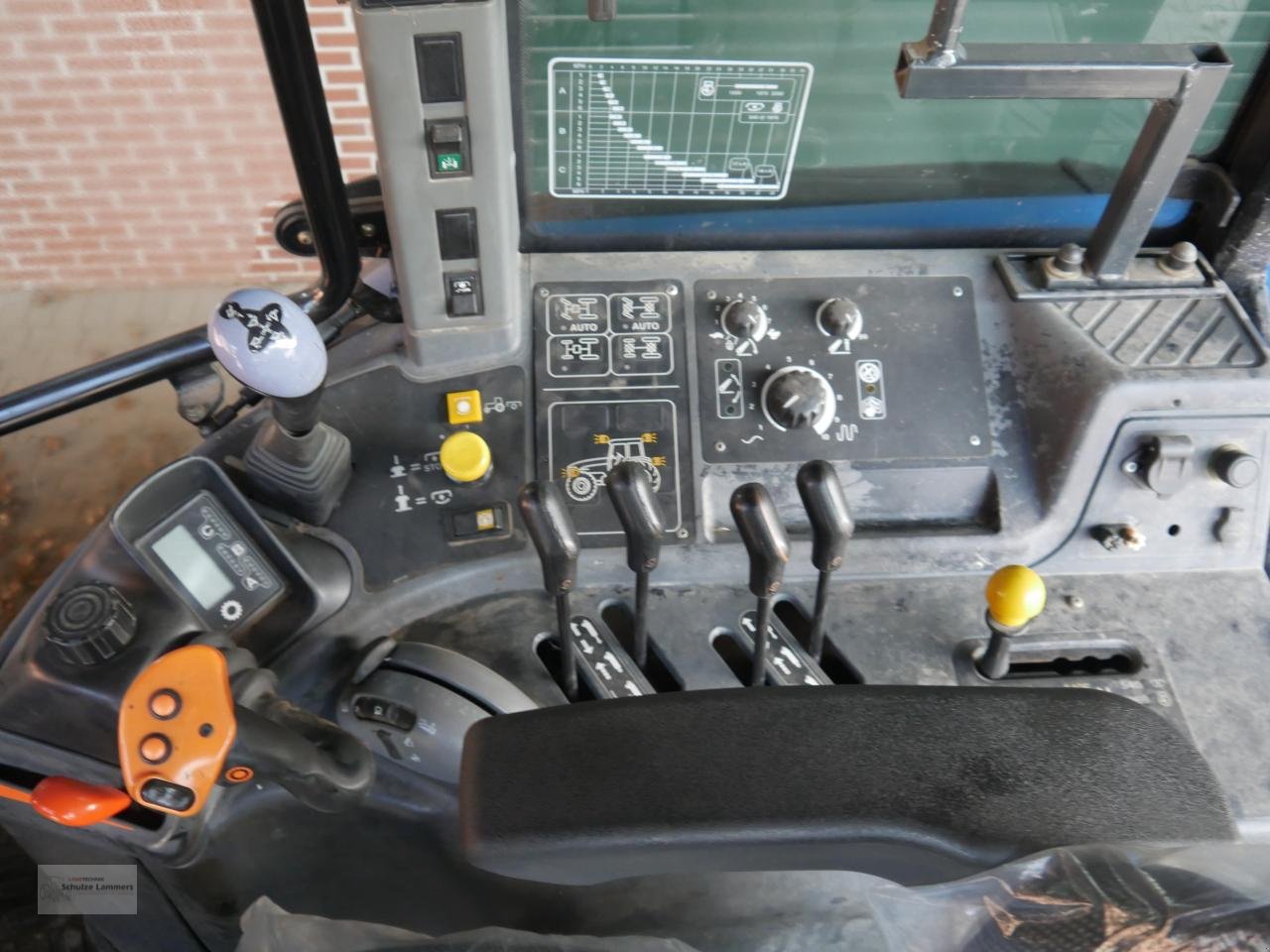 Traktor typu New Holland TM 140 Range Command Frontlader, Gebrauchtmaschine w Borken (Zdjęcie 12)