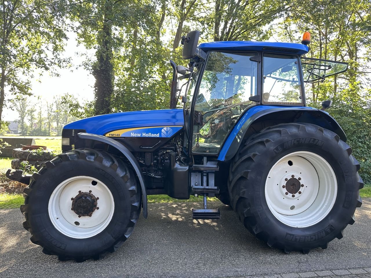 Traktor van het type New Holland TM 140, Gebrauchtmaschine in Rossum (Foto 4)