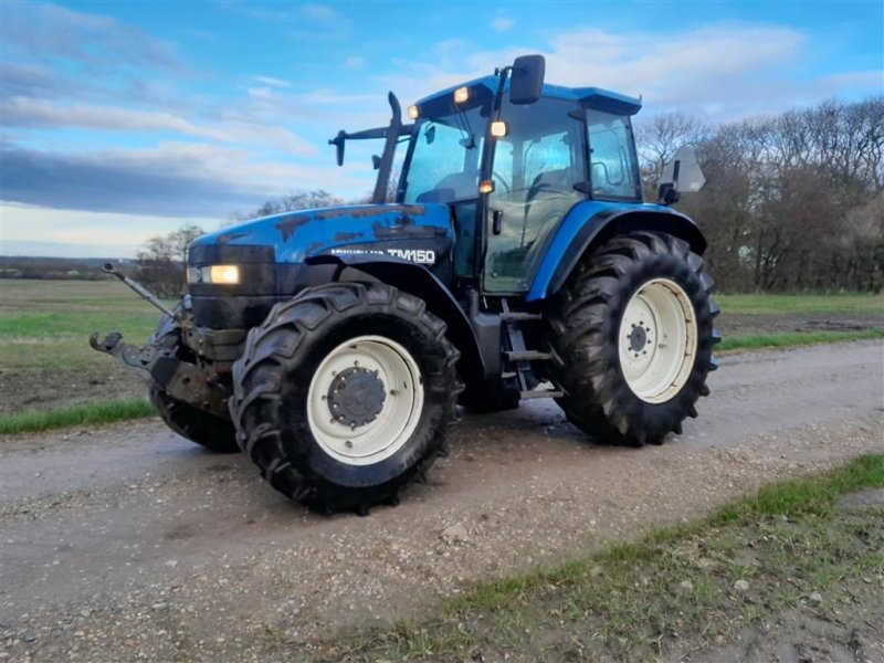 Traktor типа New Holland TM 150 alm foraksel frontlift., Gebrauchtmaschine в Skive (Фотография 1)