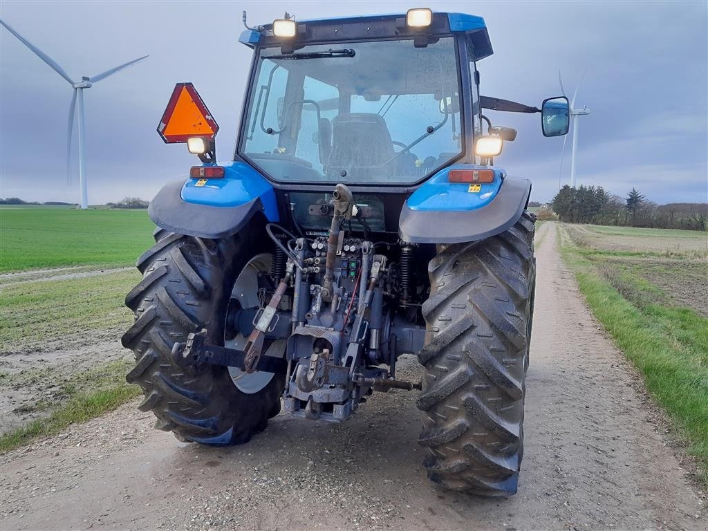 Traktor du type New Holland TM 150 Alm foraksel og frontlift, Gebrauchtmaschine en Skive (Photo 3)