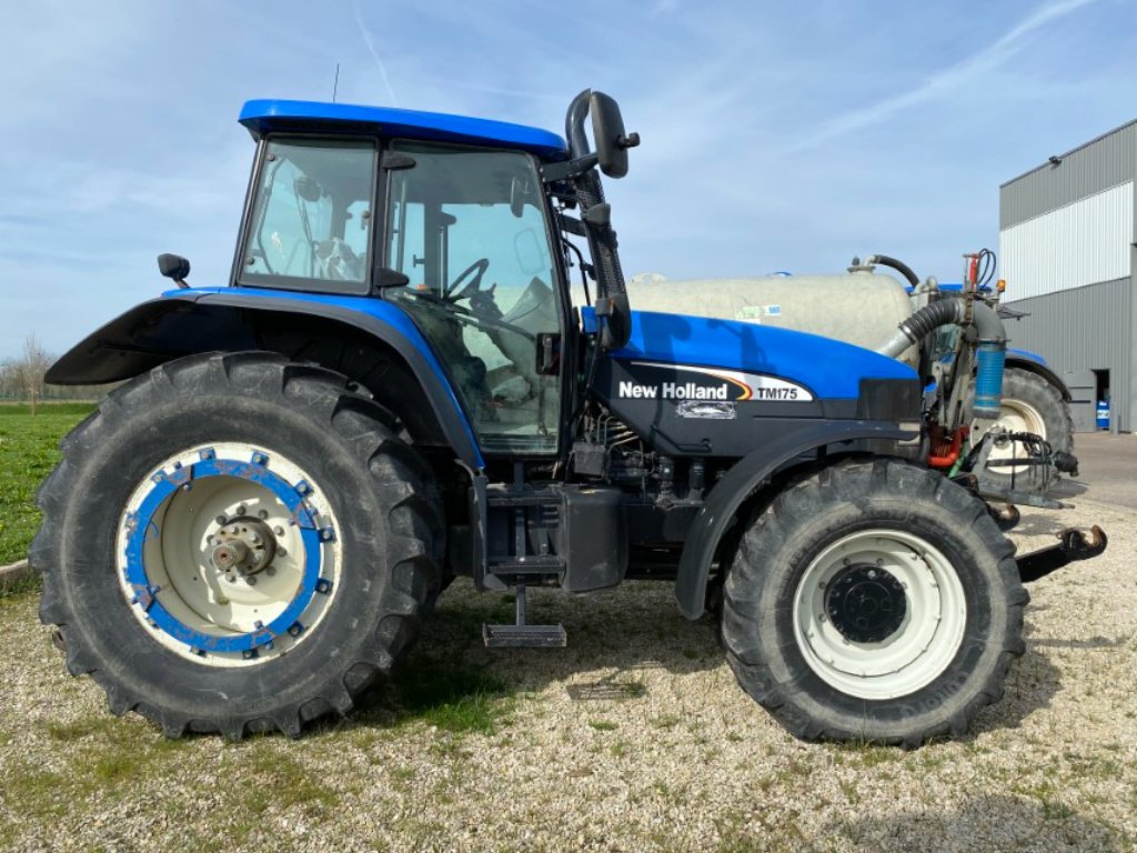 Traktor του τύπου New Holland tm 175, Gebrauchtmaschine σε VERT TOULON (Φωτογραφία 3)