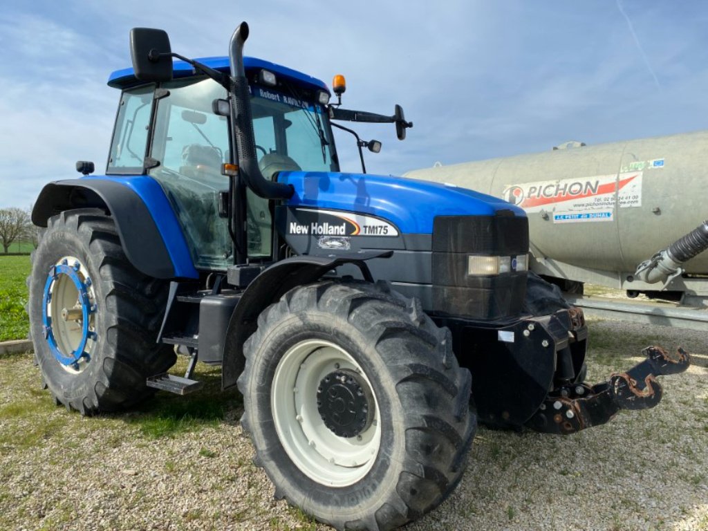 Traktor du type New Holland tm 175, Gebrauchtmaschine en VERT TOULON (Photo 4)