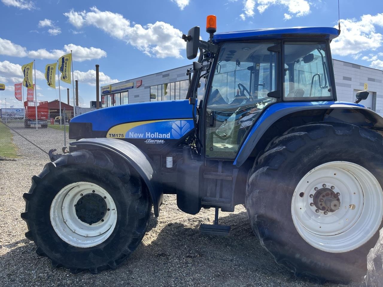 Traktor van het type New Holland TM 175, Gebrauchtmaschine in Skjern (Foto 4)