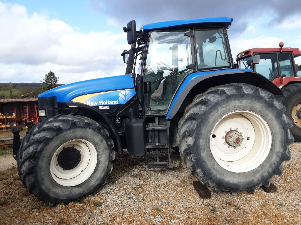 Traktor du type New Holland TM 190, Gebrauchtmaschine en NANTILLOIS (Photo 1)