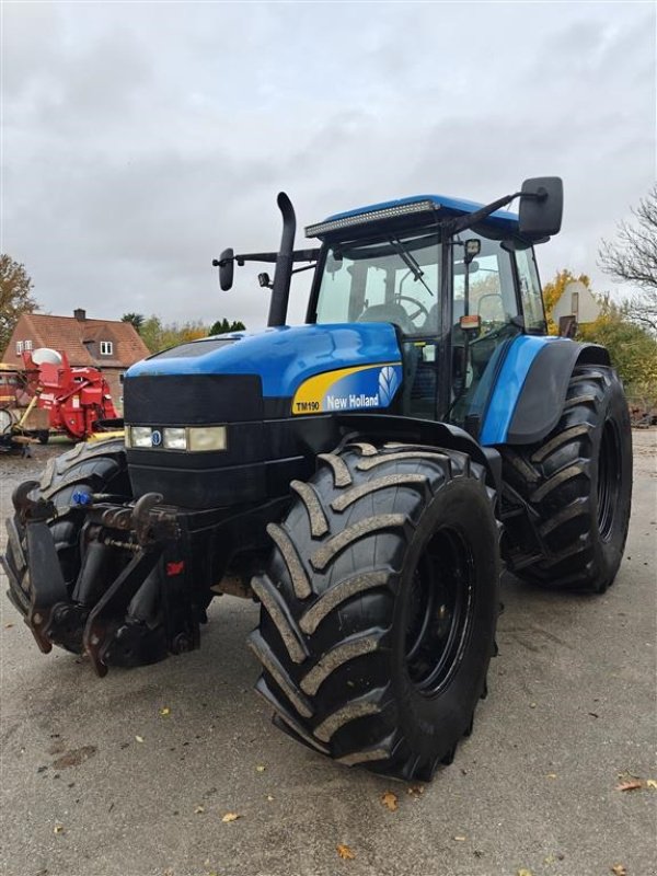 Traktor des Typs New Holland TM 190, Gebrauchtmaschine in Vejen (Bild 1)