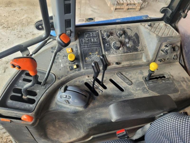 Traktor tip New Holland TM115, Gebrauchtmaschine in BRAY en Val (Poză 10)