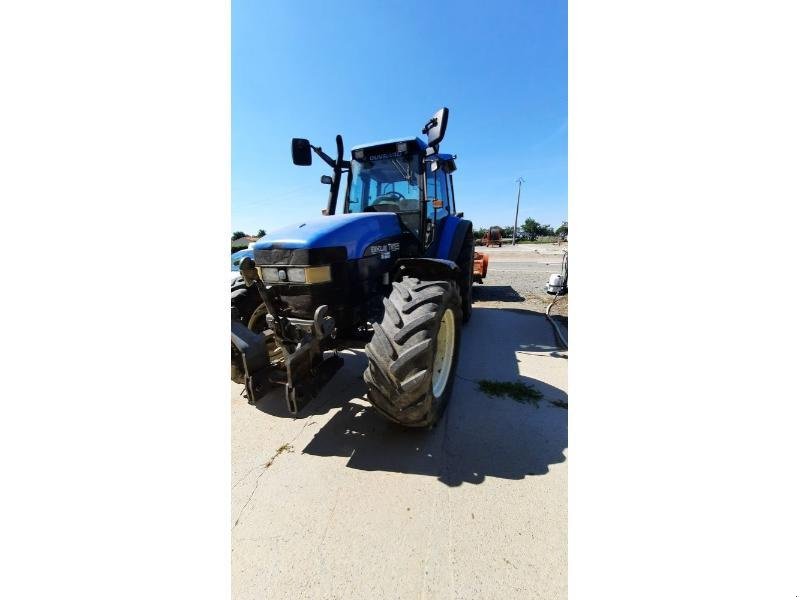 Traktor tip New Holland TM125, Gebrauchtmaschine in ANTIGNY (Poză 3)