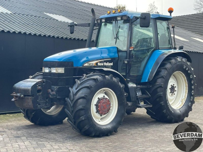 Traktor typu New Holland TM130, Gebrauchtmaschine w Vriezenveen