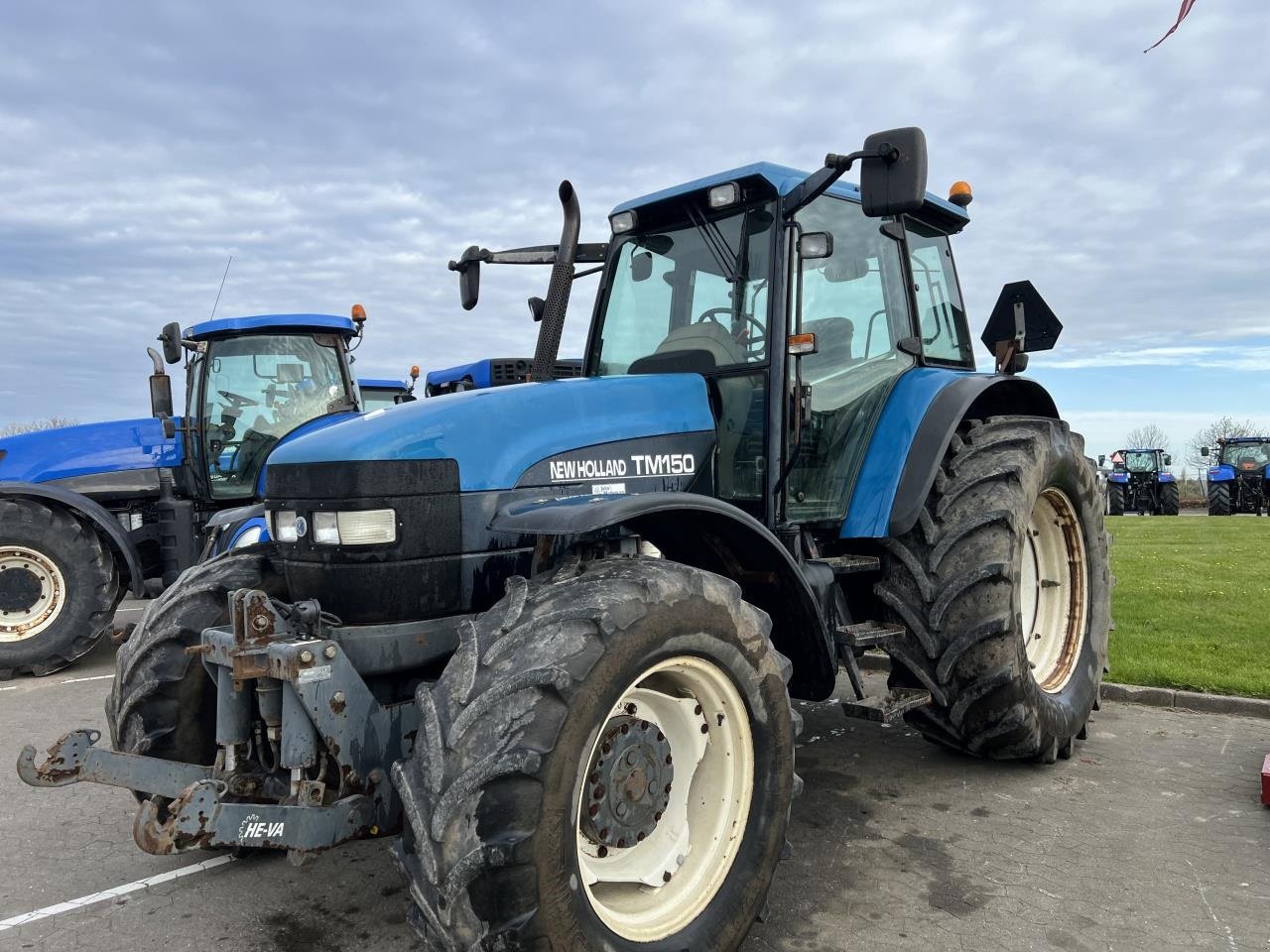 Traktor Türe ait New Holland TM150, Gebrauchtmaschine içinde Hadsten (resim 4)