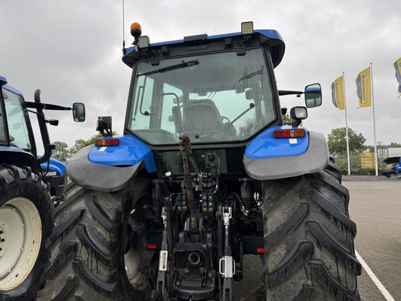 Traktor van het type New Holland TM155 DL-SS, Gebrauchtmaschine in Hadsten (Foto 4)