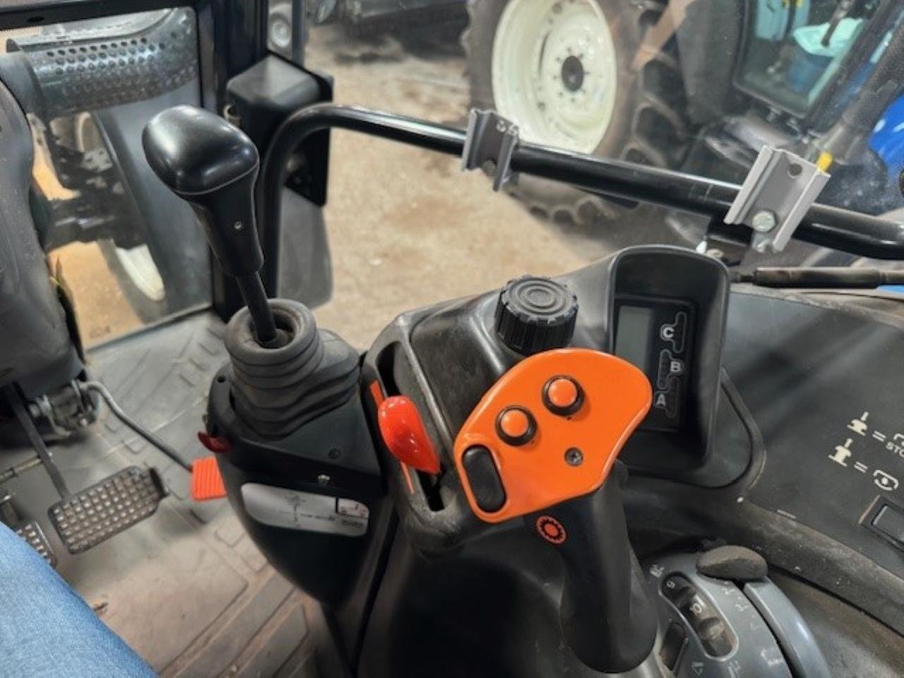 Traktor tipa New Holland TM155 SS, Gebrauchtmaschine u Brønderslev (Slika 8)