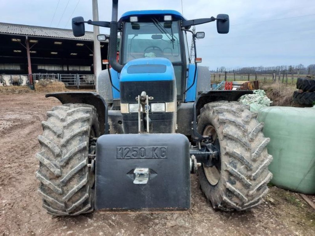 Traktor du type New Holland TM175, Gebrauchtmaschine en CHAUMONT (Photo 1)