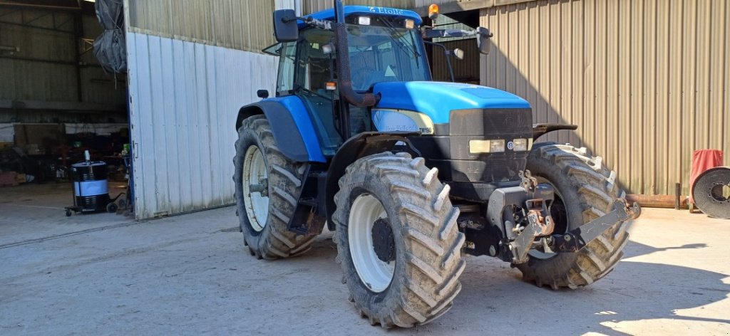 Traktor van het type New Holland TM190, Gebrauchtmaschine in VERT TOULON (Foto 3)