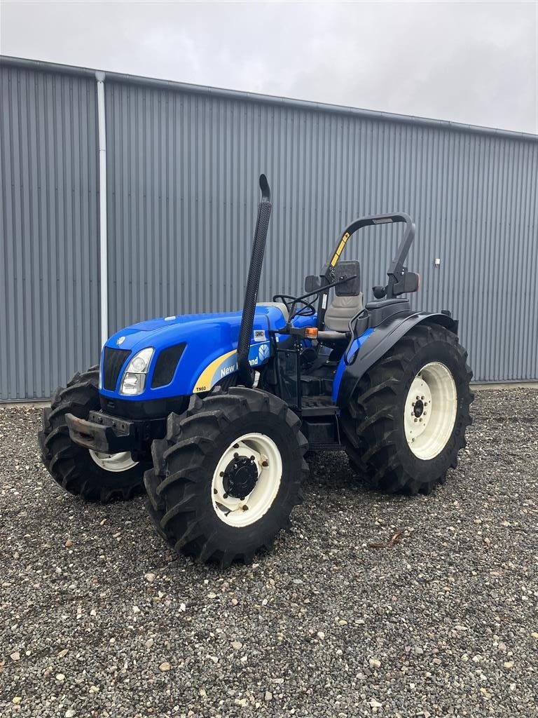 Traktor of the type New Holland TN 60 A, Gebrauchtmaschine in Glamsbjerg (Picture 1)