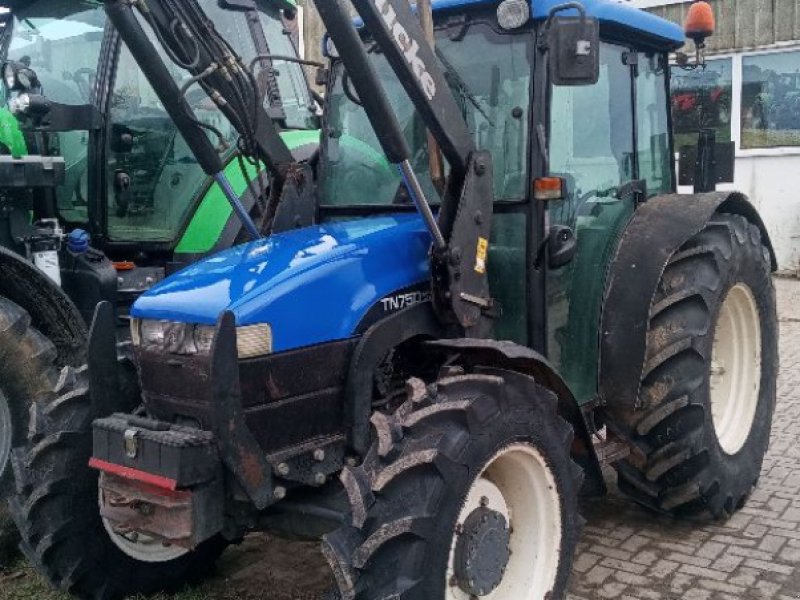 Traktor du type New Holland TN 75 D, Gebrauchtmaschine en OBERLAUTERBACH (Photo 1)