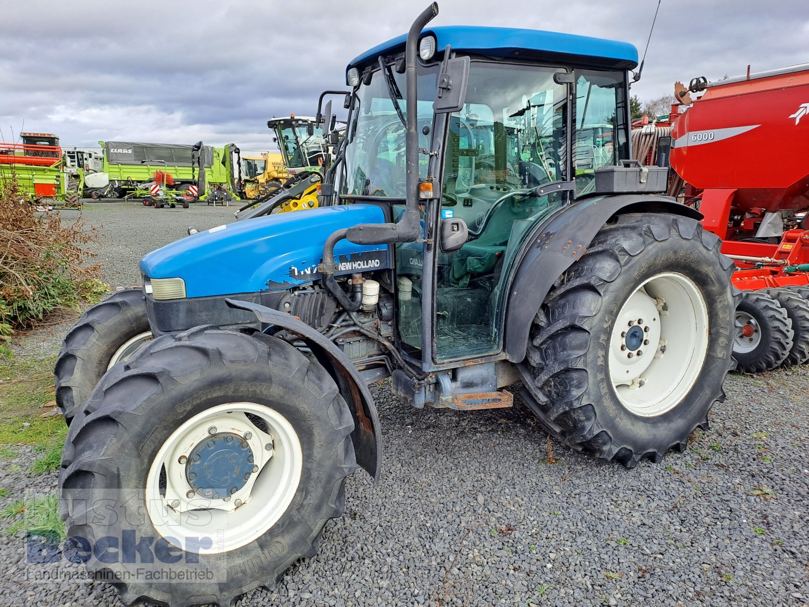 Traktor des Typs New Holland TN 75 S, Gebrauchtmaschine in Weimar-Niederwalgern (Bild 2)