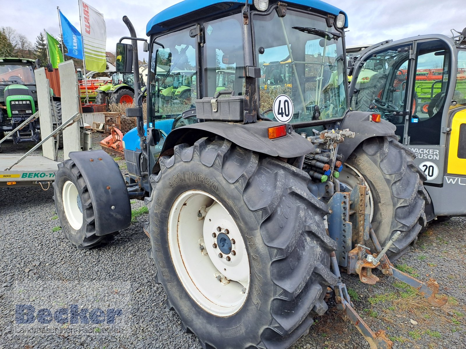 Traktor des Typs New Holland TN 75 S, Gebrauchtmaschine in Weimar-Niederwalgern (Bild 3)