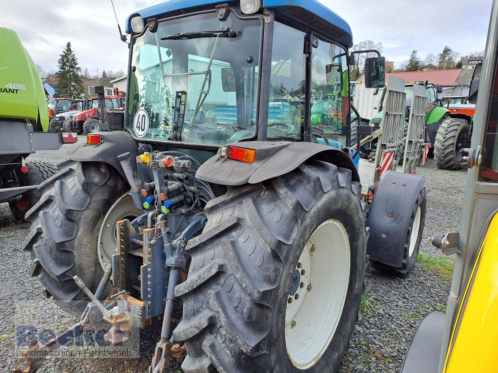 Traktor des Typs New Holland TN 75 S, Gebrauchtmaschine in Weimar-Niederwalgern (Bild 7)