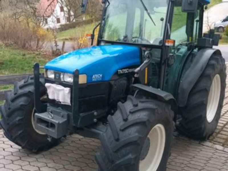 Traktor of the type New Holland Tn75d, Gebrauchtmaschine in Pommelsbrunn (Picture 1)