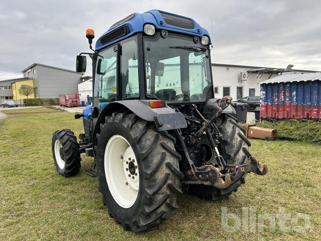 Traktor des Typs New Holland TN80F, Gebrauchtmaschine in Düsseldorf (Bild 4)