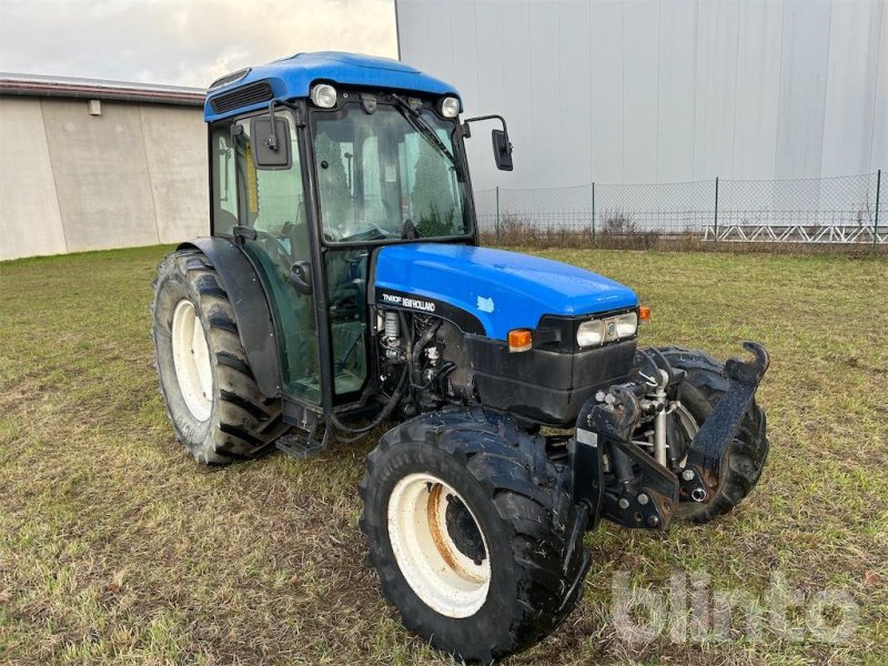 Traktor от тип New Holland TN80F, Gebrauchtmaschine в Düsseldorf