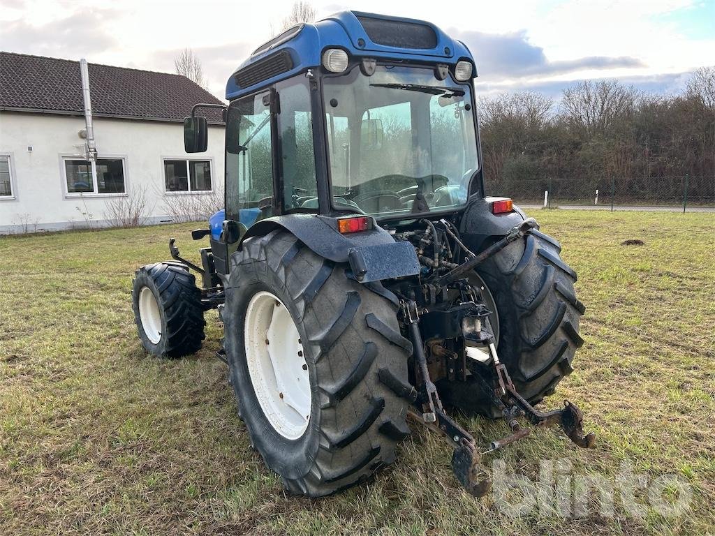 Traktor des Typs New Holland TN80F, Gebrauchtmaschine in Düsseldorf (Bild 4)