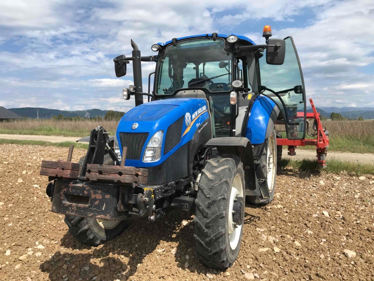 Traktor del tipo New Holland Tracteur agricole T5.115 ELECTO COMMAND New Hollan, Gebrauchtmaschine en ROYNAC (Imagen 5)