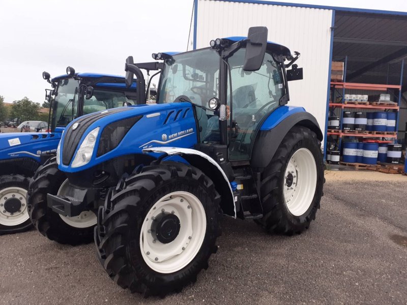 Traktor of the type New Holland Tracteur agricole T5.120 DYNAMIC COMMAND New Holla, Gebrauchtmaschine in ROYNAC (Picture 1)