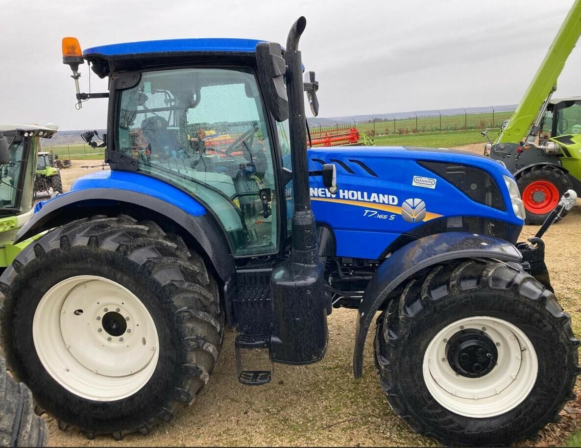 Traktor du type New Holland TRACTEUR N-H T 7165S, Gebrauchtmaschine en VAROIS & CHAIGNOT (Photo 4)