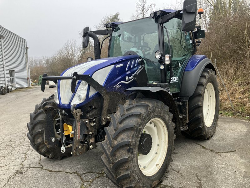 Traktor of the type New Holland TRACTEUR NH T5-120 DYNAMIQUE, Gebrauchtmaschine in Hauteroche (Picture 1)