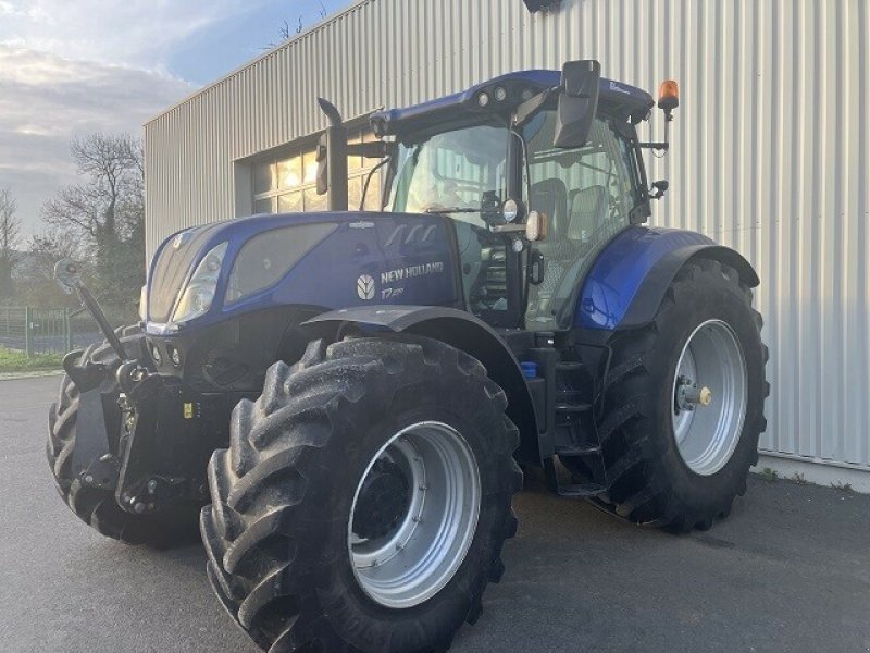 Traktor des Typs New Holland TRACTEUR NH T7.270 AC, Gebrauchtmaschine in CHATEAU GAILLARD (Bild 1)